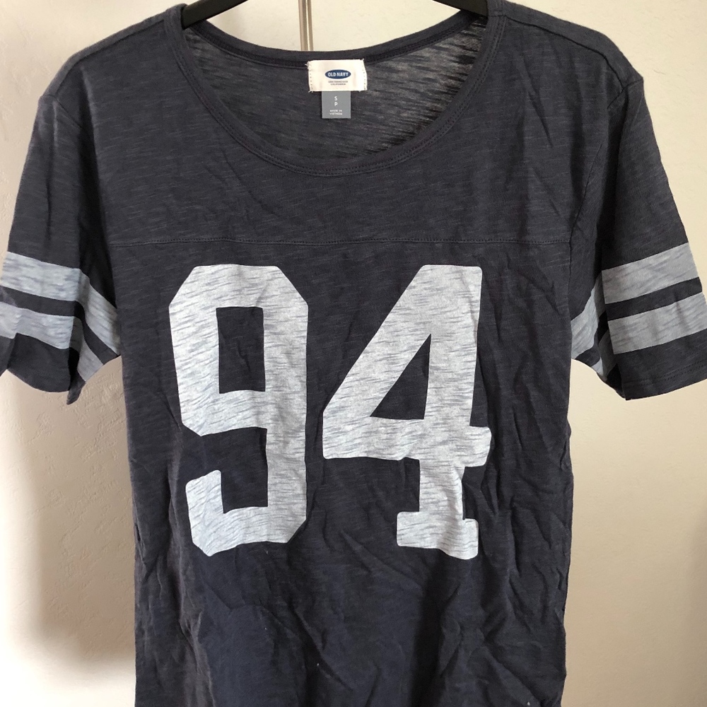 New without tag Old Navy Shirt